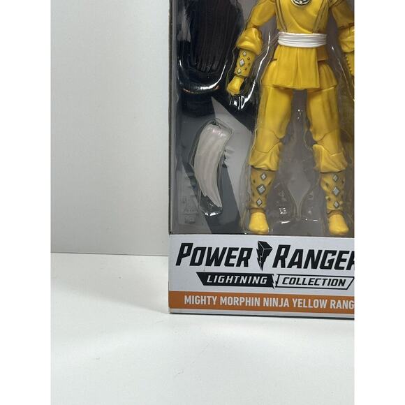 Hasbro Power Rangers Yellow Ranger Lighting Collection - Picture 5 of 12